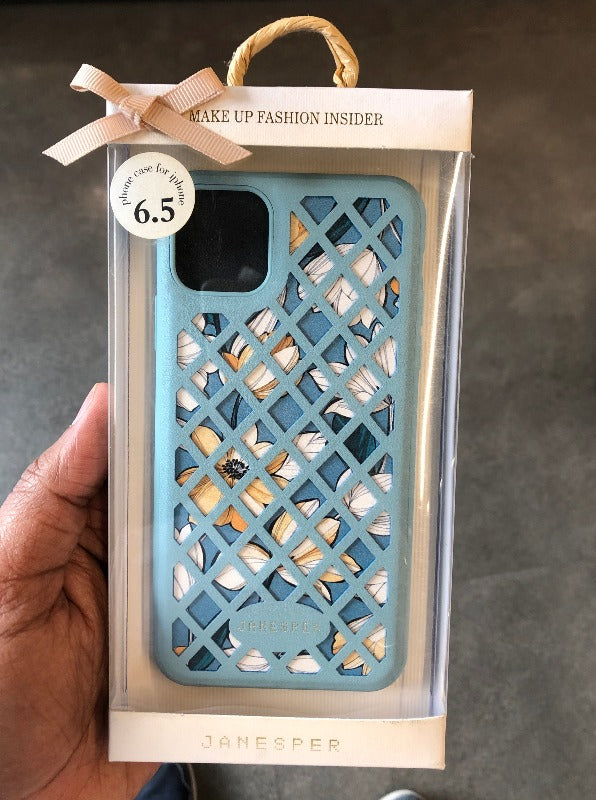 Criss-Cross Pattern Blue